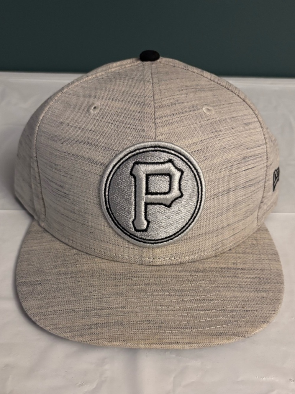 Pittsburgh Pirates heathered Beige 59FIFTY New Era Fitted Hat size 8